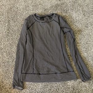 Lululemon long sleeve shirt